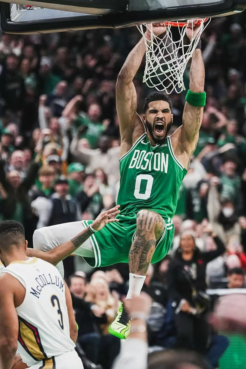 娱乐平台-塔图姆迎来十赛季出色发挥，澳大利亚队观众热烈欢呼！热度持续攀升-娱乐平台